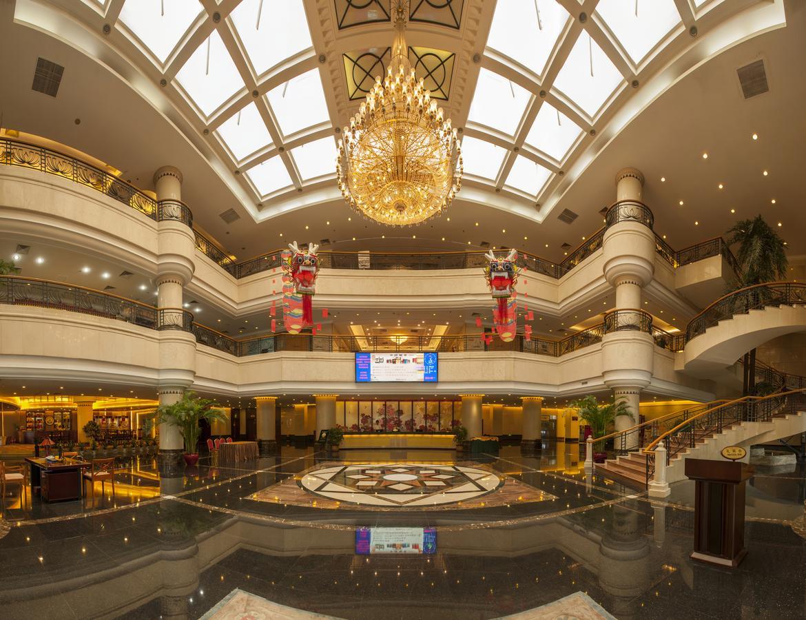 Dongfang Hotel Weifang Exteriör bild